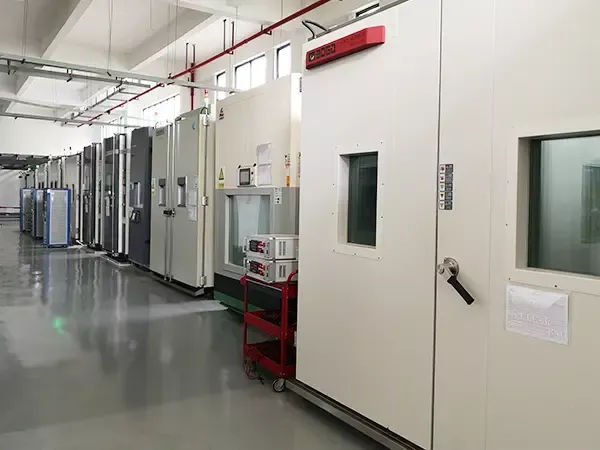 Environmental aging test chamber (2)